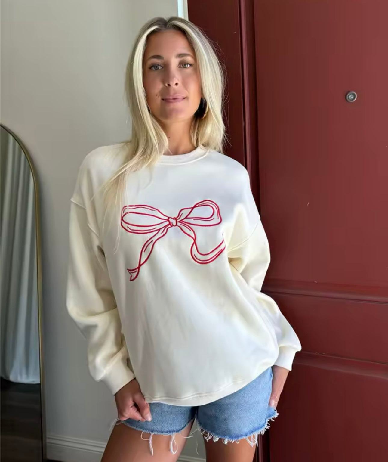 Bow crewneck