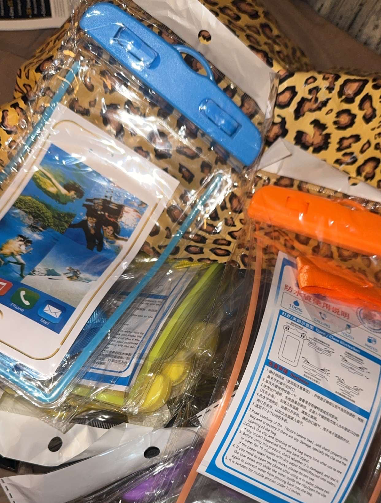 Waterproof phone cases📲